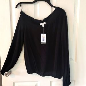 Sofia Vergara off the shoulder shirt